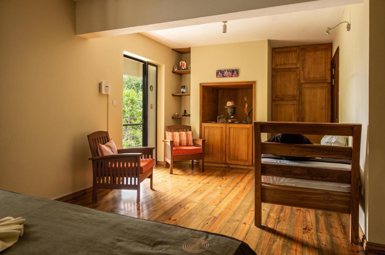 Happy Days Guest House Леморн Экстерьер фото