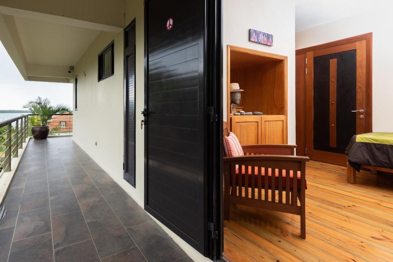 Happy Days Guest House Леморн Экстерьер фото