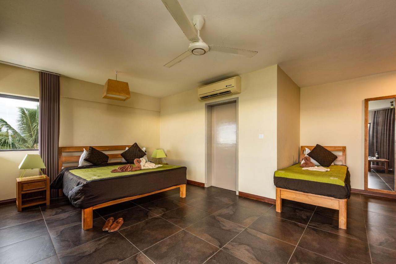 Happy Days Guest House Леморн Экстерьер фото