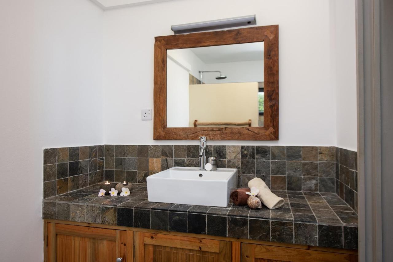 Happy Days Guest House Леморн Экстерьер фото