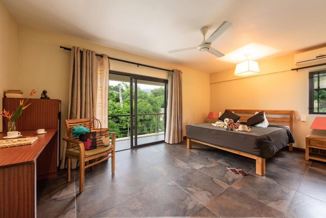 Happy Days Guest House Леморн Экстерьер фото