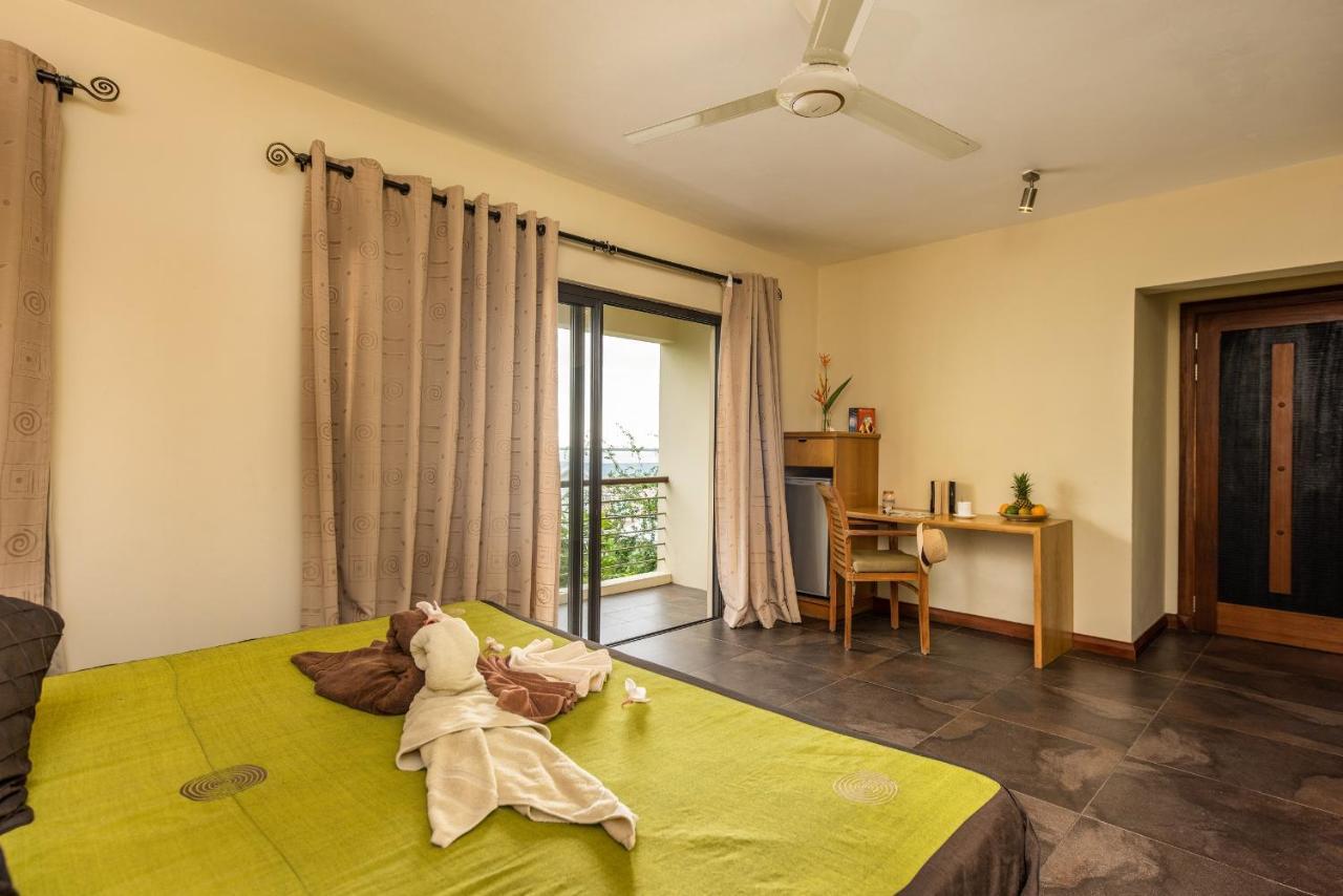 Happy Days Guest House Леморн Экстерьер фото