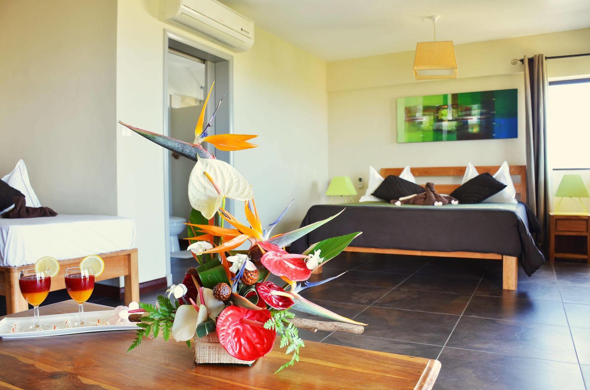 Happy Days Guest House Леморн Экстерьер фото